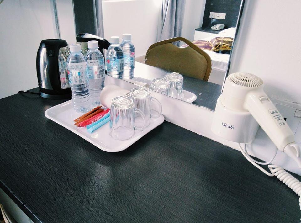 שאה אלאם D'Metro Hotel מראה חיצוני תמונה