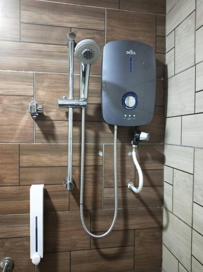 שאה אלאם D'Metro Hotel מראה חיצוני תמונה