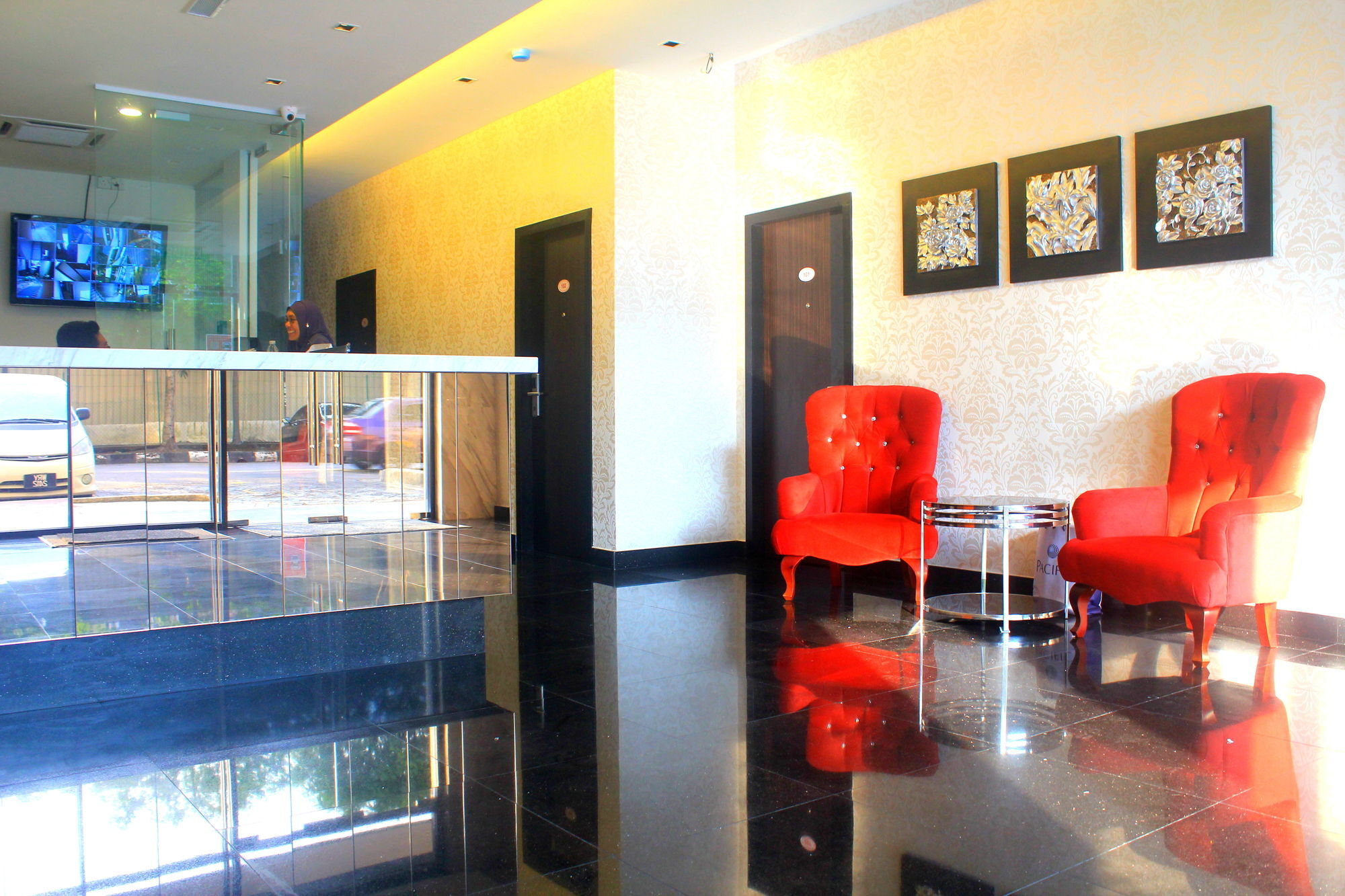 שאה אלאם D'Metro Hotel מראה חיצוני תמונה