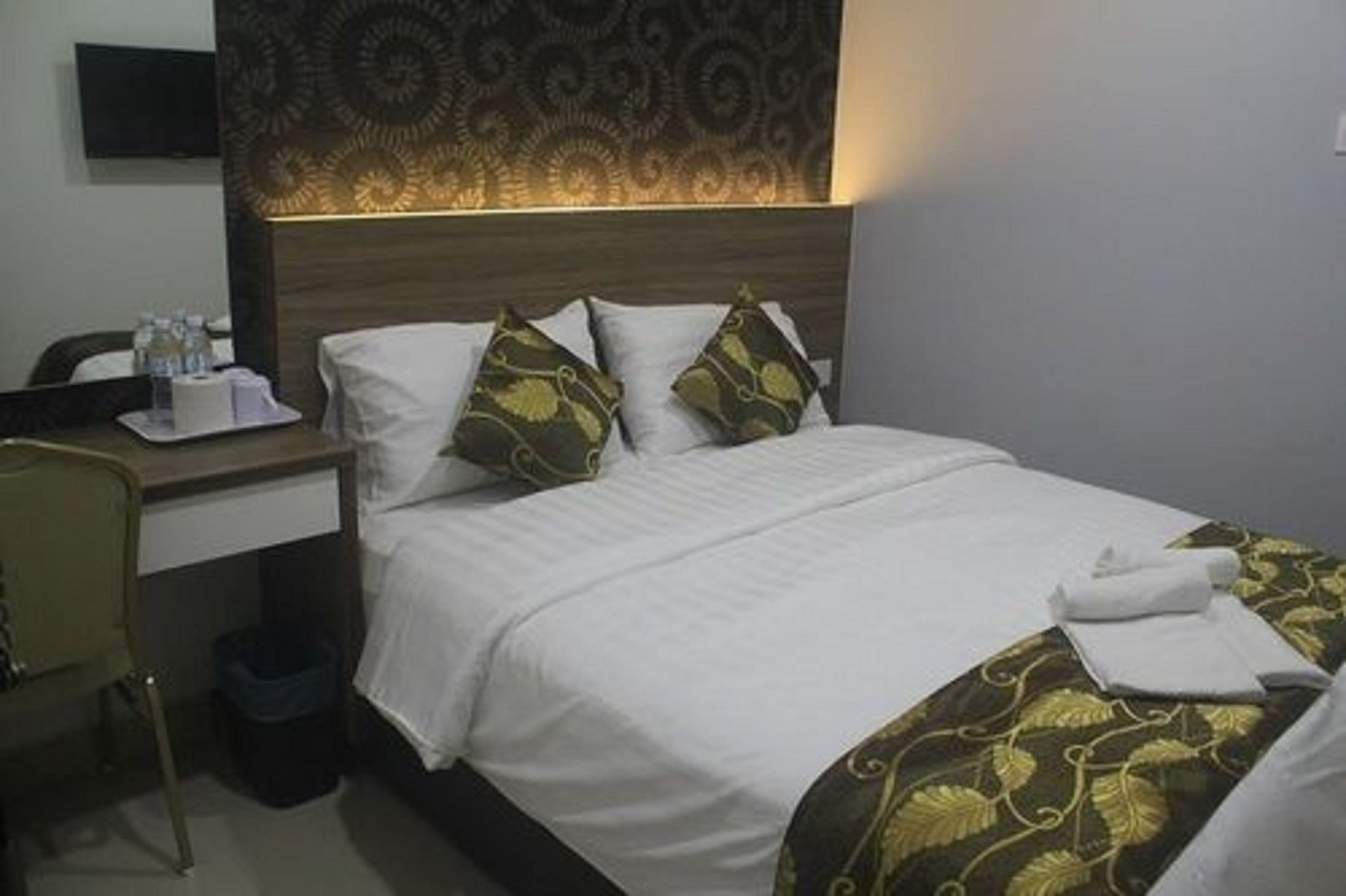 שאה אלאם D'Metro Hotel מראה חיצוני תמונה