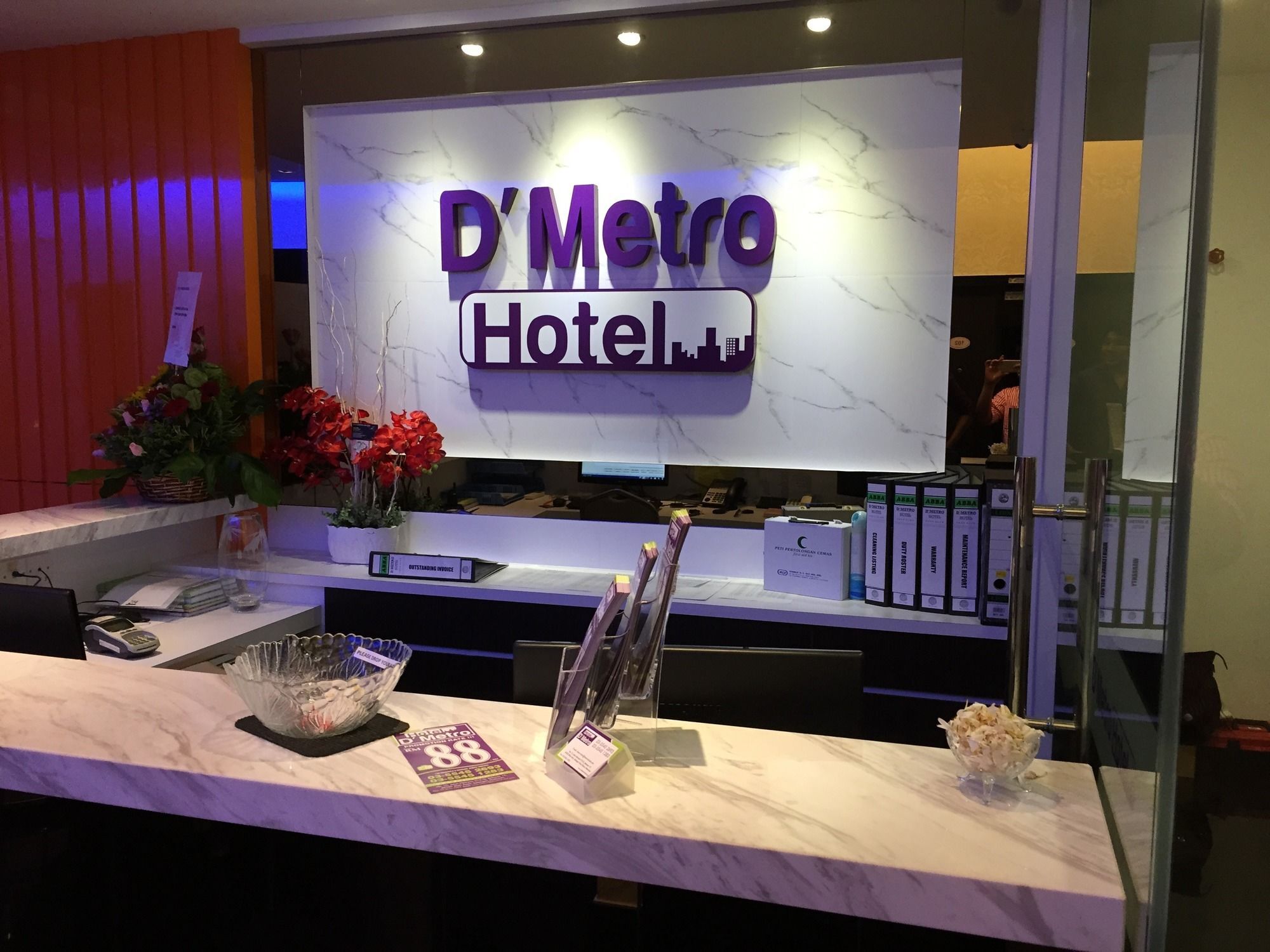 שאה אלאם D'Metro Hotel מראה חיצוני תמונה