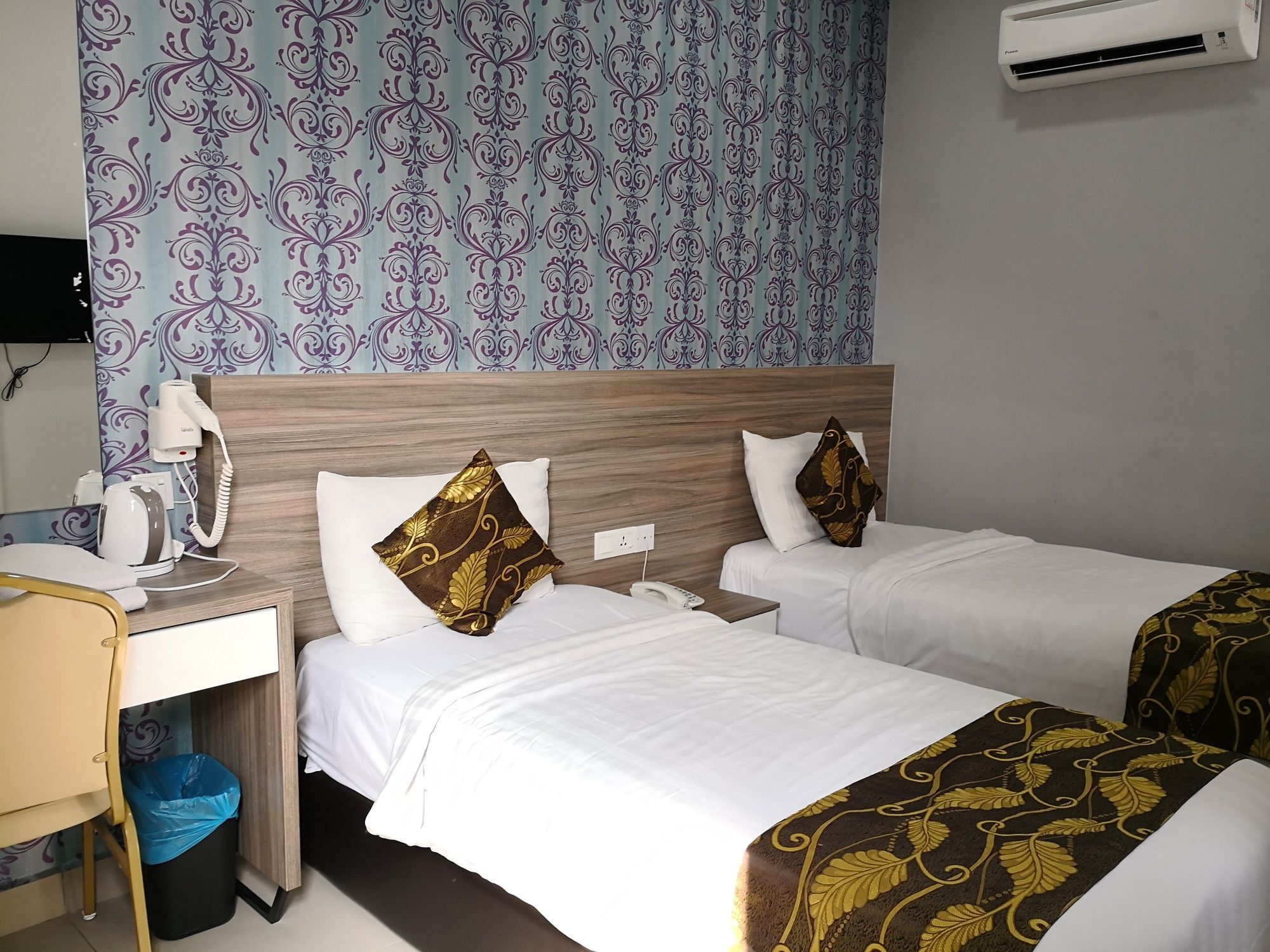 שאה אלאם D'Metro Hotel מראה חיצוני תמונה